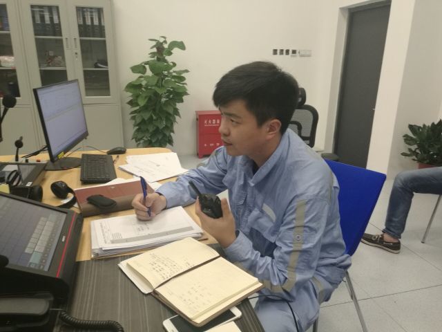 「长假Day5」“十一黄金周”你放假我保驾：幕后地铁人在忙些啥？