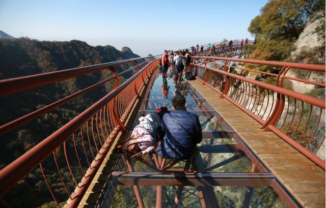 洛阳洛浦玻璃栈道在哪,河南洛阳木札岭景区玻璃栈道