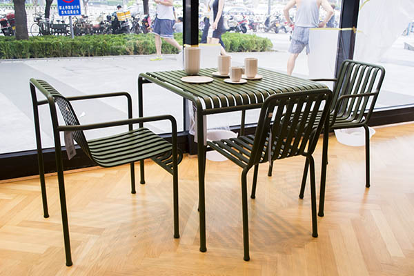 我们逛了逛HAY在北京的体验店，没想到长这样