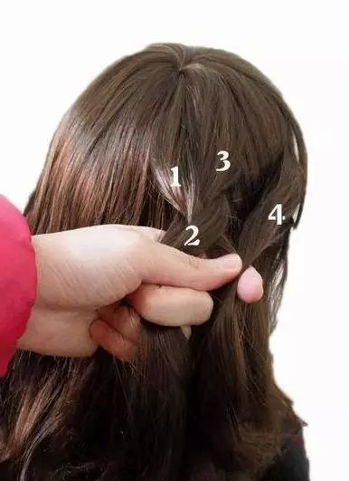 披头散发怎么扎头发好看,披头散发的头发教程