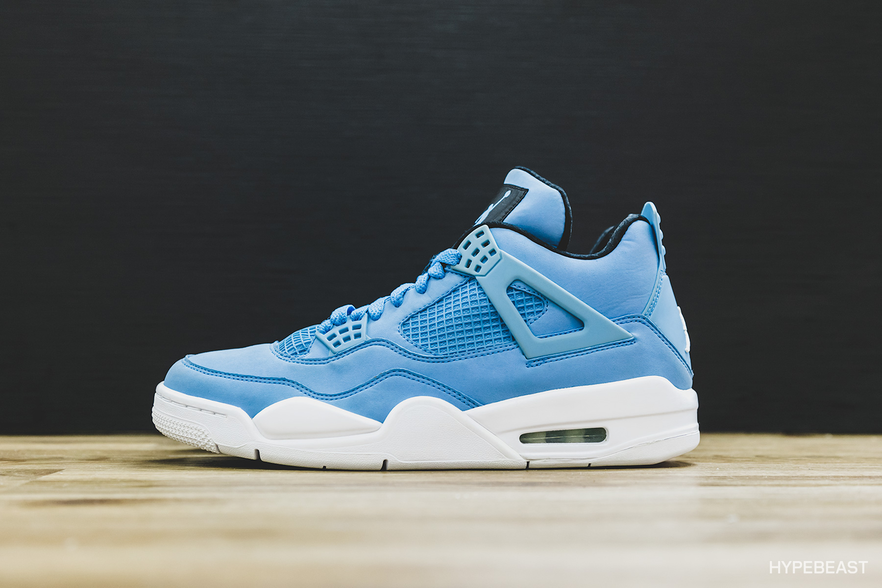 把鞋子做成藏品,nike球鞋展示柜