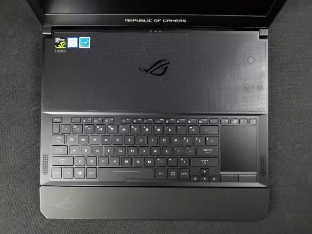 聊一款屏幕好超高性价比的游戏本,轻薄性能游戏本