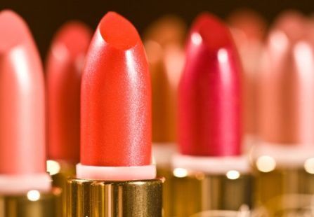 「光影天财」wow！你的口红中有一枚天财枫叶！