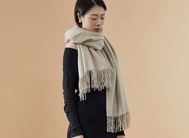 恋物志｜一条羊绒围巾，比两件毛衣还暖和
