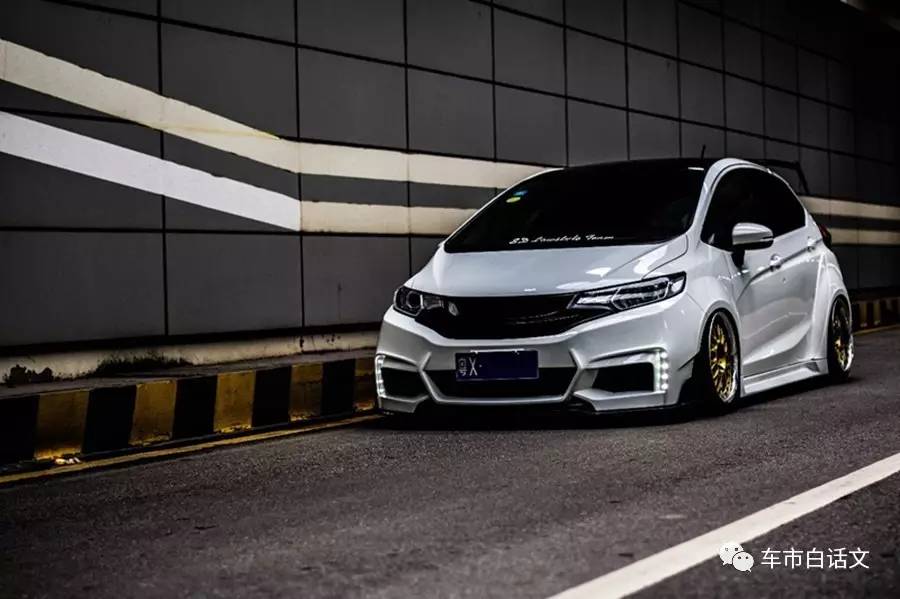 车镀晶和打蜡有什么区别,怎么看车有没有镀晶