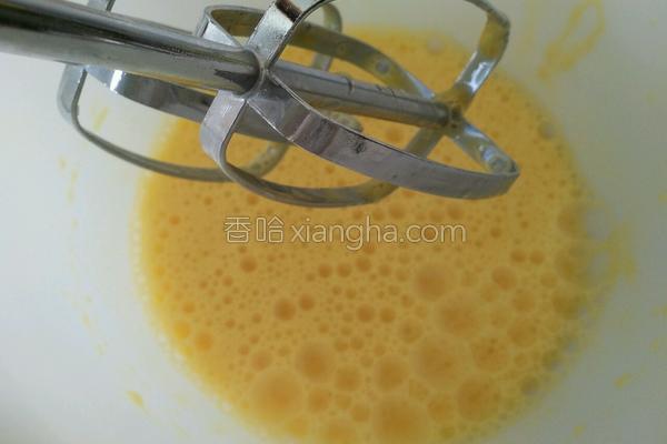 奶油纸杯蛋糕的烤箱做法,奶油纸杯蛋糕裱花装饰