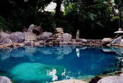 弥勒温泉小镇钰景温泉,弥勒梅花寨温泉是真温泉吗