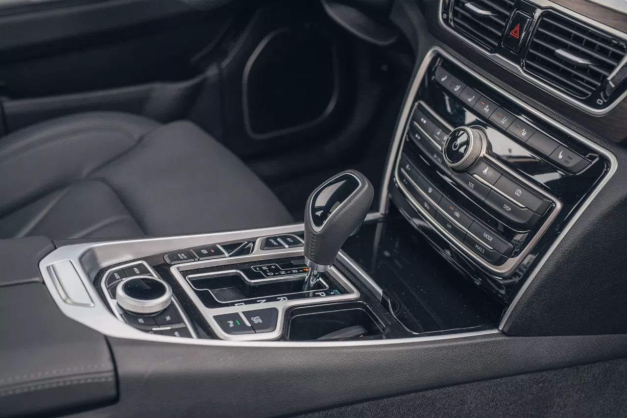 继往开来首发,吉利博瑞2017款2.4l试驾视频