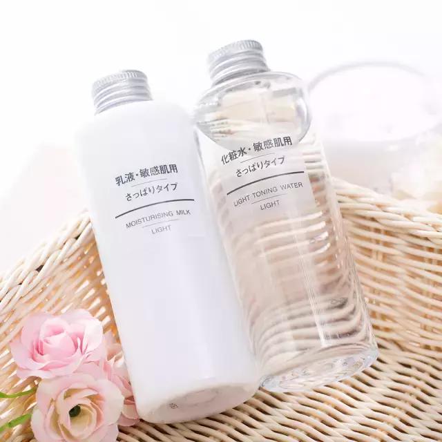 适合夏天的水乳推荐35岁以上,适合男生夏天用的补水保湿水乳