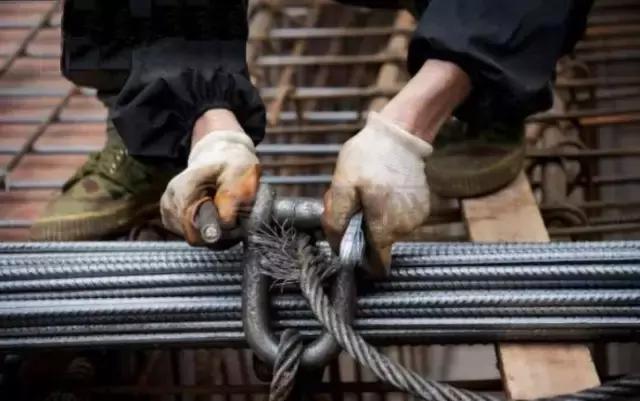 凌晨5点西安的街头感人一幕,西安高温40度搞笑视频