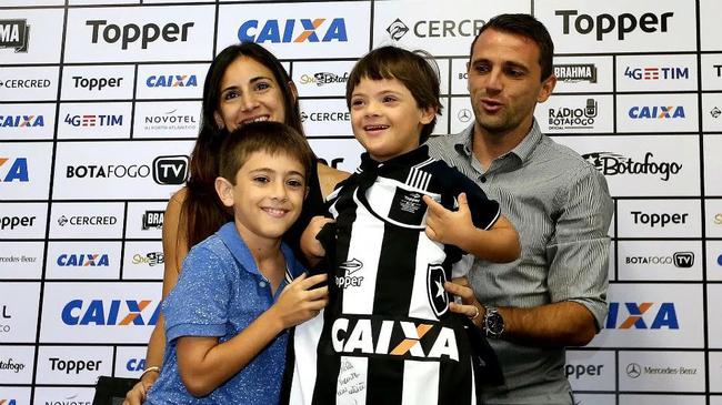 蒙蒂略在鲁能踢了几个赛季,蒙蒂略鲁能时期十佳球视频