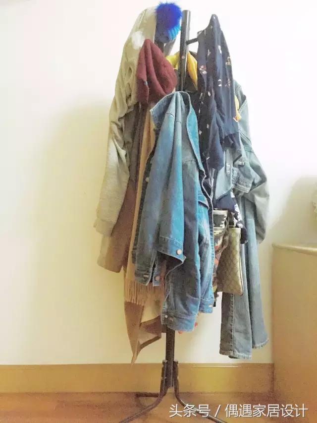 穿了一次的衣服放回衣柜还要洗吗,只穿过一次的衣服发黄