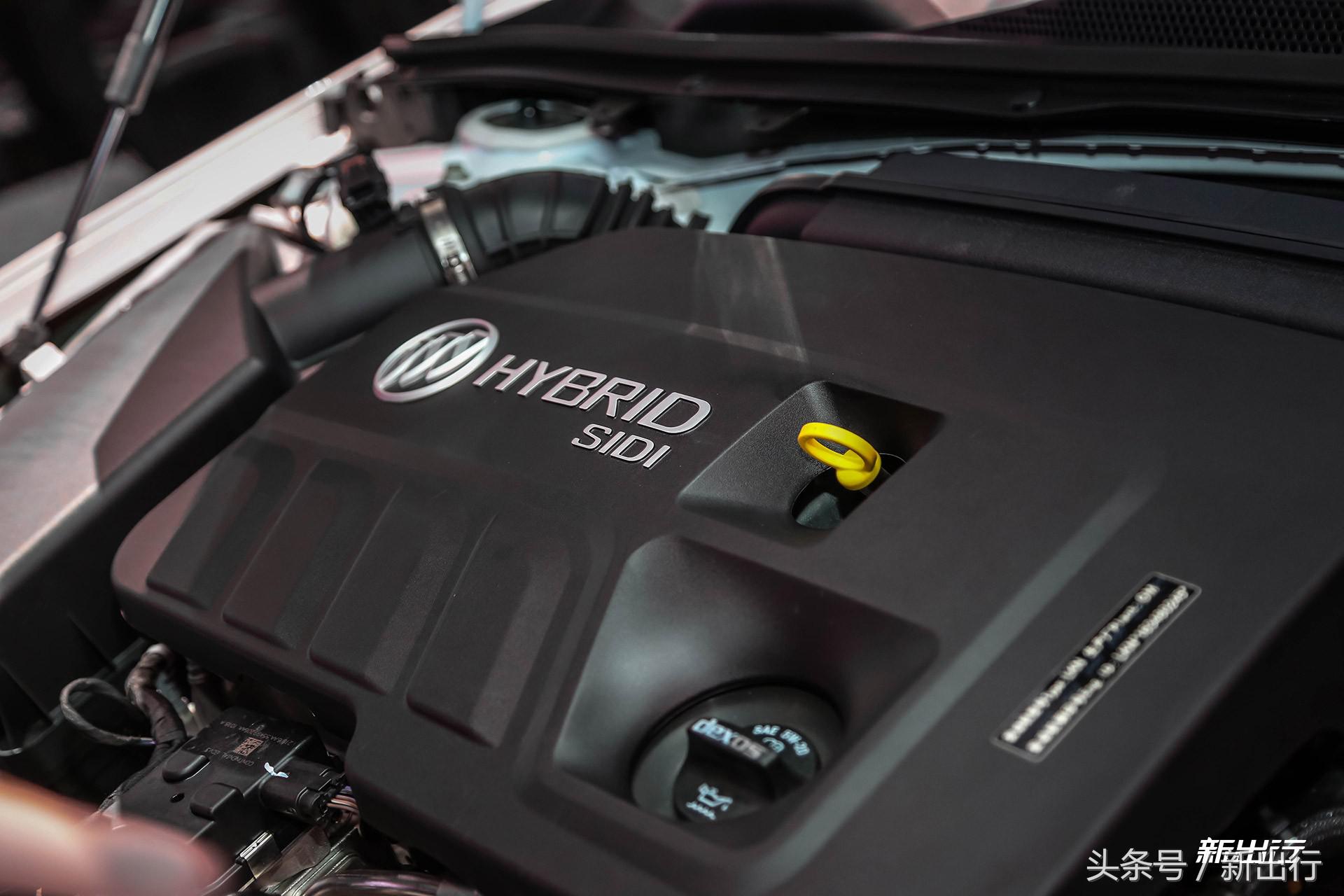 别克君威2017款30h豪华型,远距离看新款君威