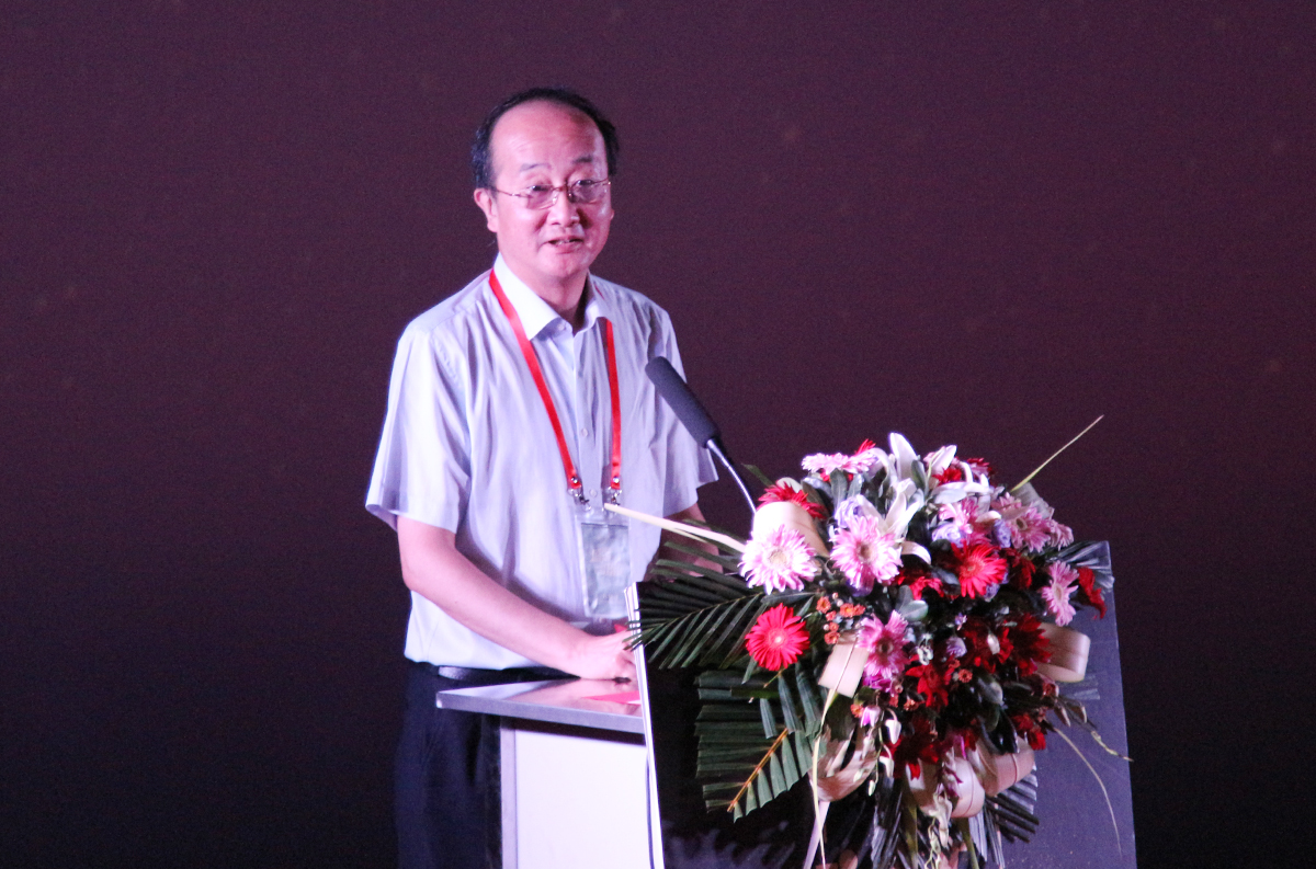 镜暴S2B平台盛装出镜眼镜业互联网+新引擎助力行业提速