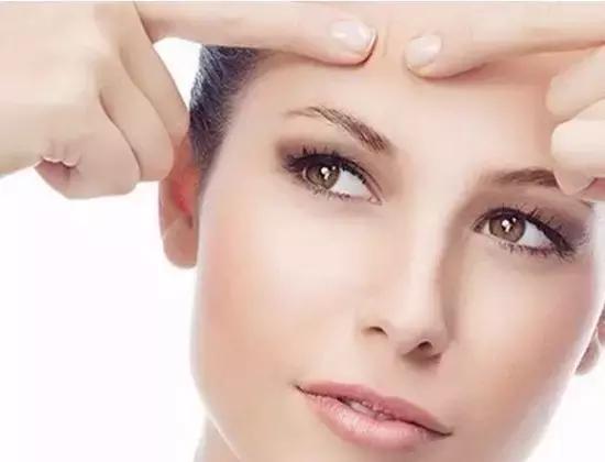 一个地方反反复复长痘是什么原因,不同位置超详细的长痘原因剖析