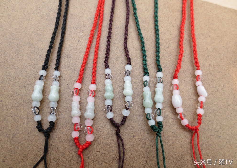 玉挂绳的正确方法,绑玉用的绳子也有讲究