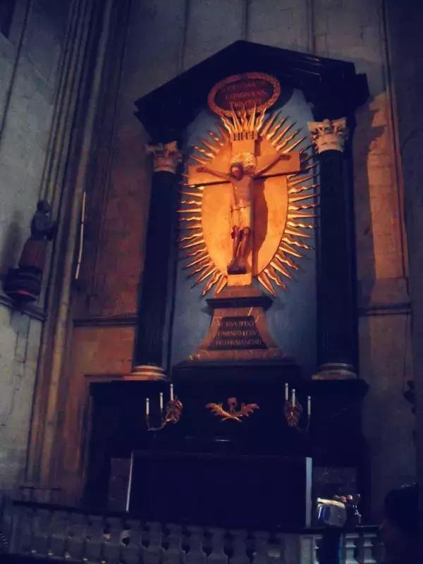 上帝视角俯瞰德国科隆大教堂,德国科隆大教堂效果图