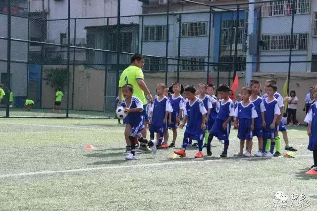 五华新球王足球人才工程发力,青少年足球发展基金会举办公益夏令营育新苗