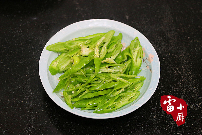 酸豆角鸡胗干香酸爽脆嫩下酒下饭,30秒教你做下酒好菜酸辣凉拌鸡胗