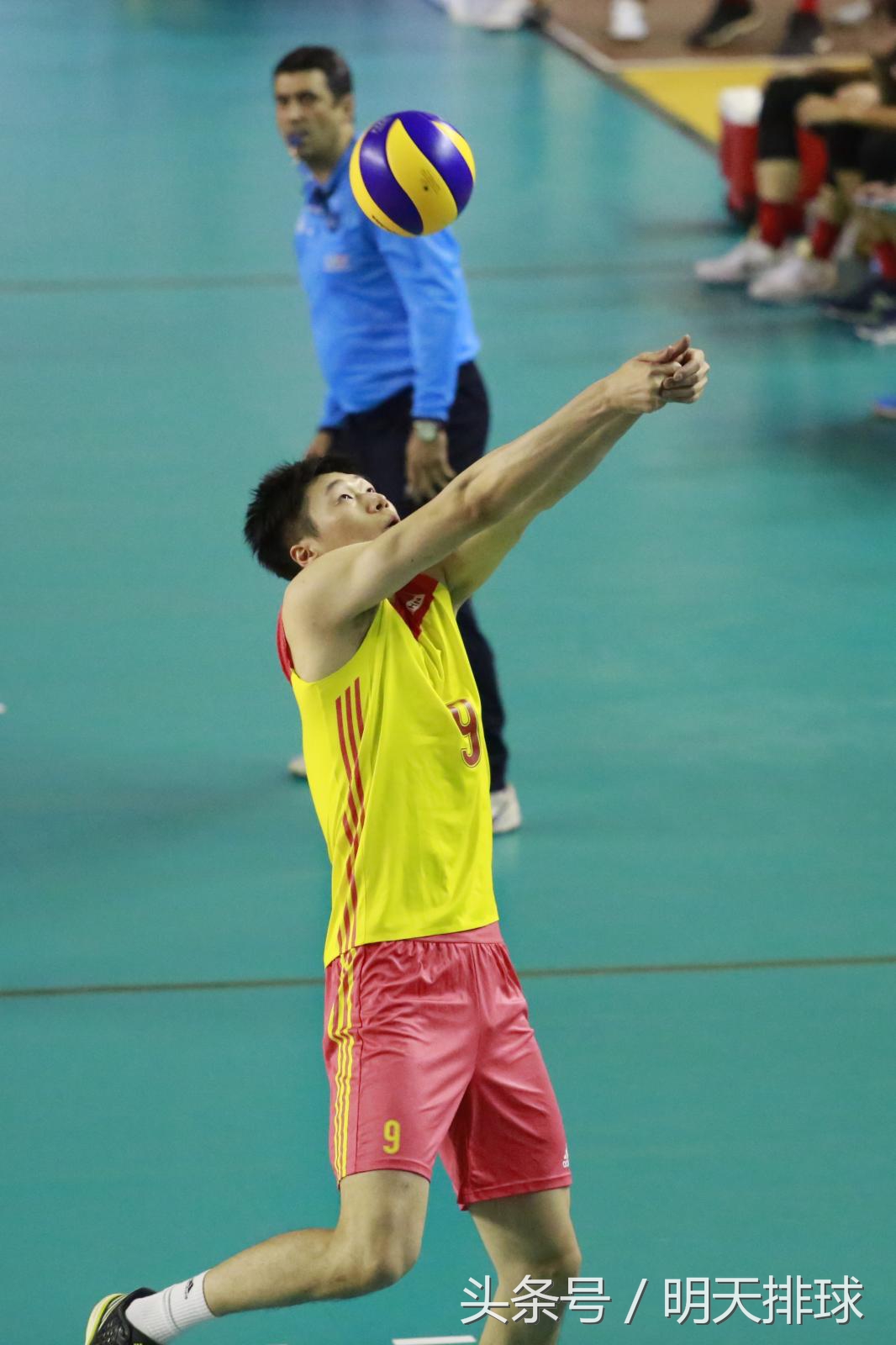 中国男排3:0战胜日本夺得亚洲杯,中国男排3-0中国台北夺亚锦赛铜牌