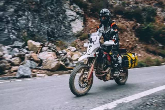 swm650进藏,swmsm650r滑胎摩托车