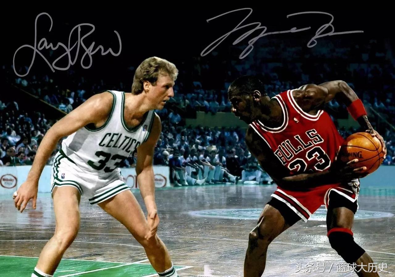 上帝穿着23号球衣打球下一句,上帝穿了23号的球衣在场上打比赛