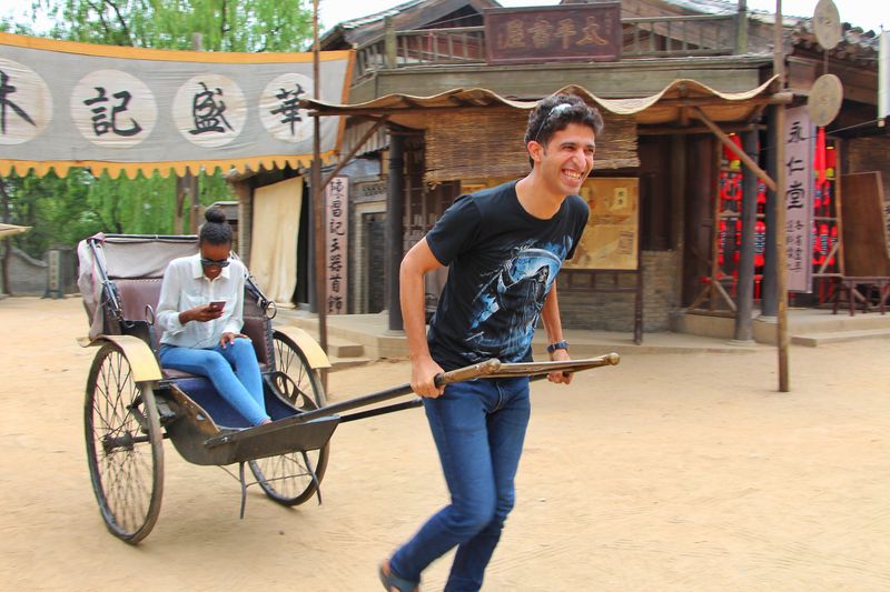 青山绿水间自由的飞翔,青山绿水放飞心情拥抱大自然