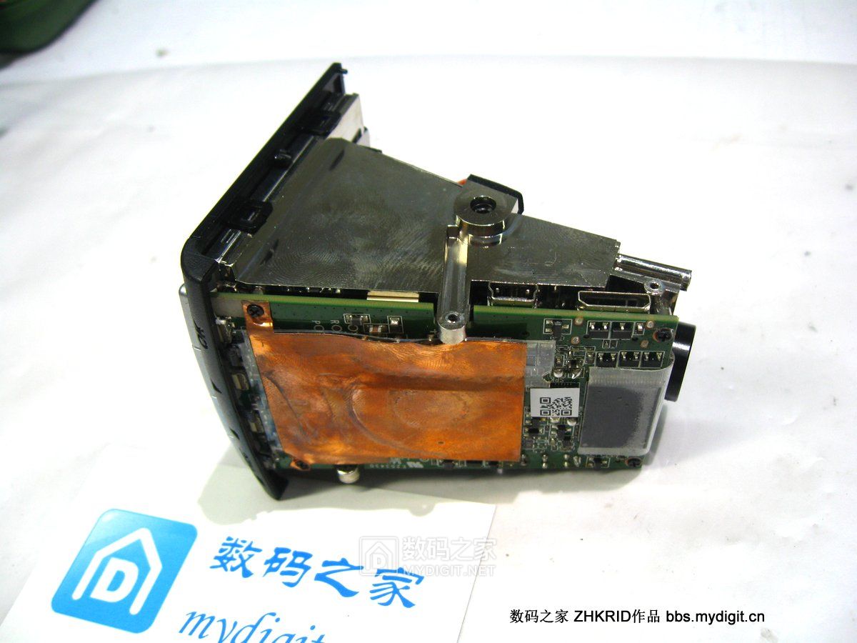 拆解趴趴狗隐藏式行车记录仪,行车记录仪拆解解析