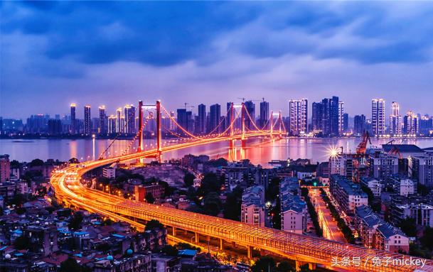 最值得去的美食城市,最新发布美食攻略100个必去的地方