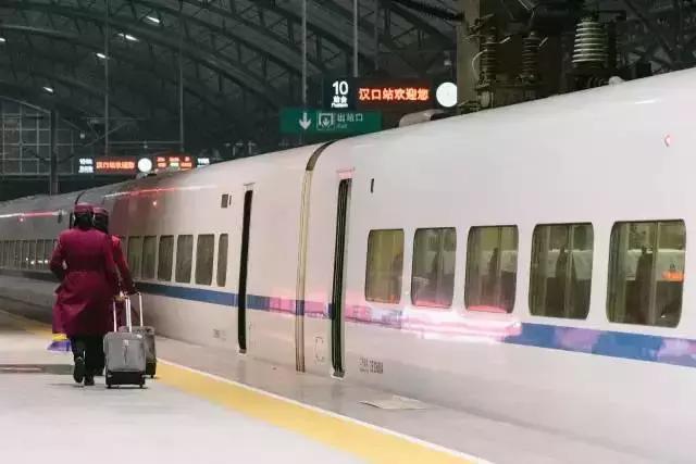 励志的武汉爱情故事,武汉爱情故事完整版