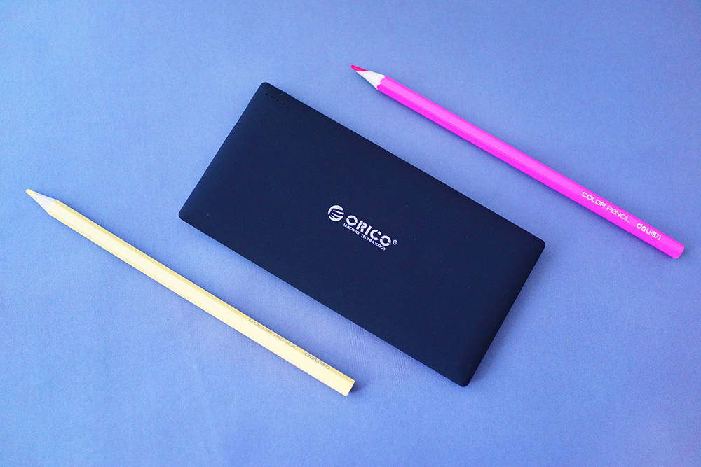 迷你超薄快充大容量充电宝测评,轻磁5000毫安超薄磁吸无线充电宝