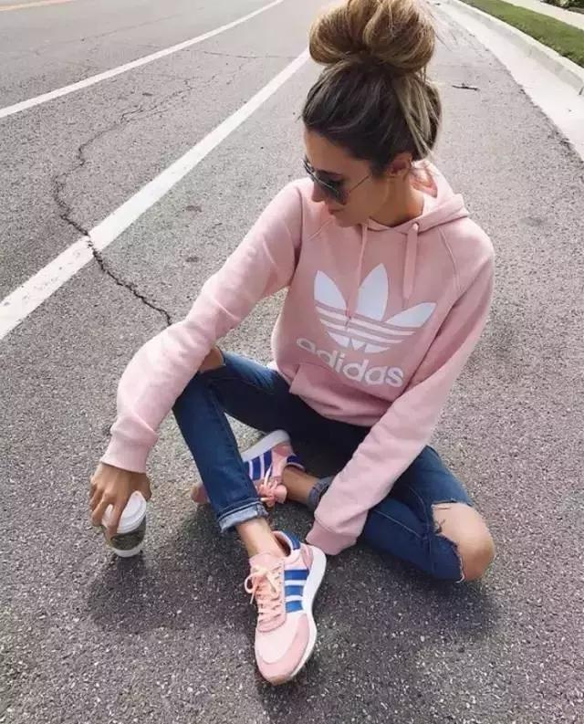 放下小白鞋，这个夏天和小粉鞋谈场恋爱！