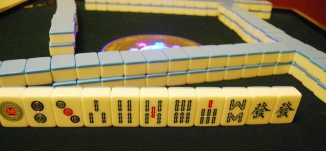 麻将思路,麻将的打法和技巧先成牌