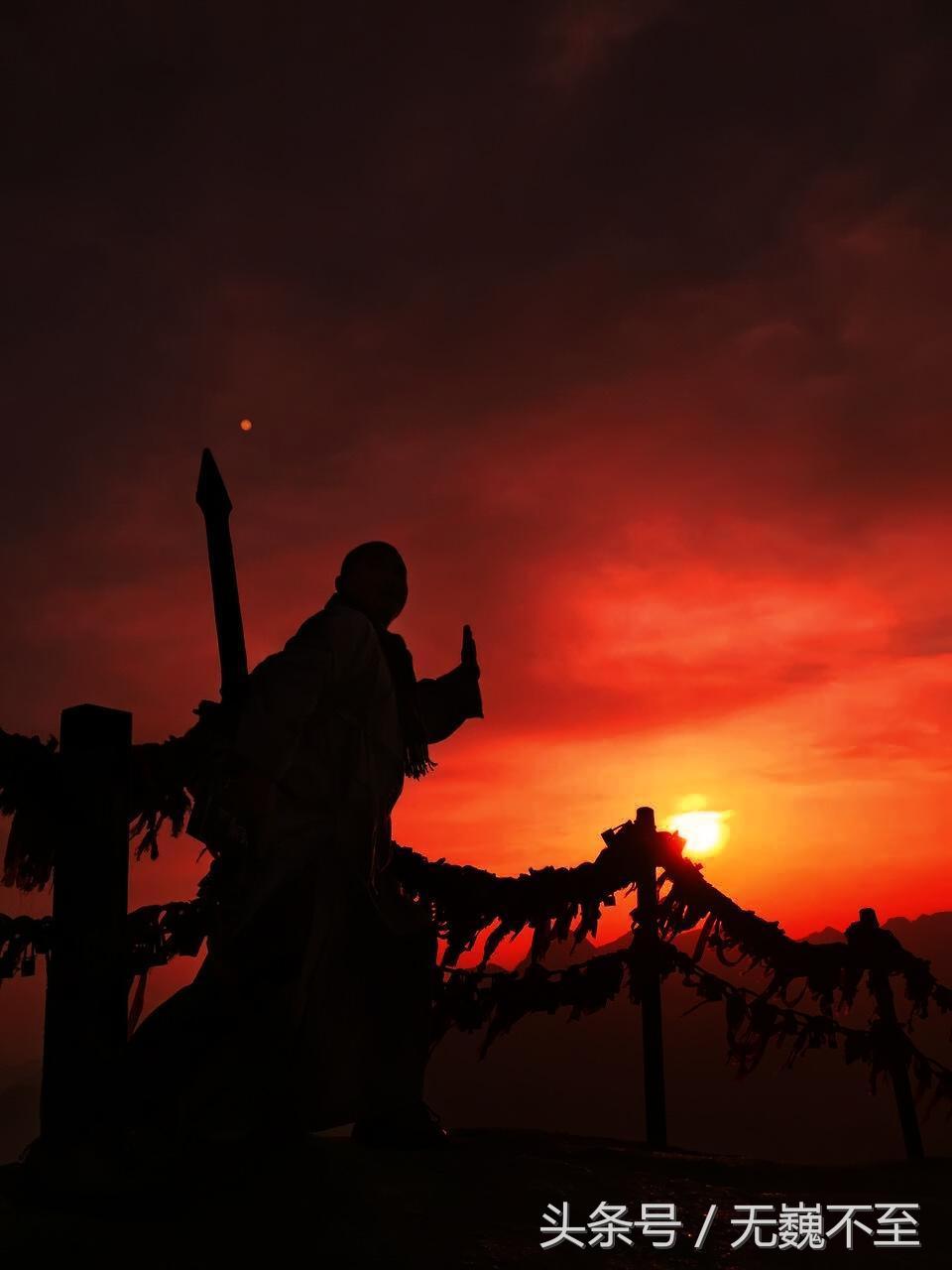 长空栈道走华山,一个人爬华山怎样玩长空栈道