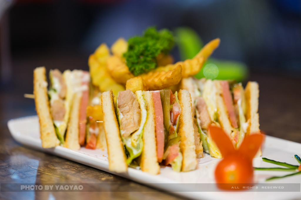 澶忔棩棣欐皵鏃跺厜娓呮祬,澶忔棩棣欐皵鍞編鏃跺埢