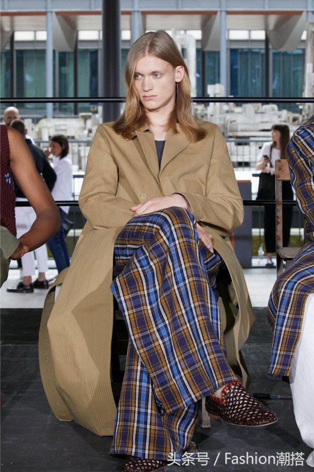 acnestudio时装周,法国奢侈品牌时装秀场2021