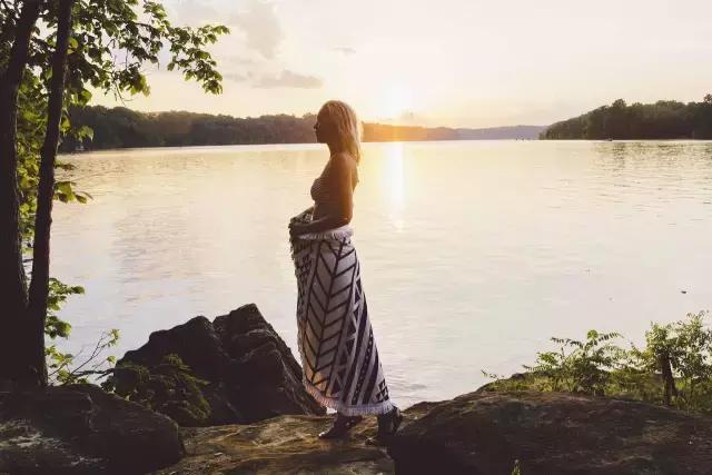 无论狂风暴雨还是烈日炎炎，穿上Teva都能从容面对！