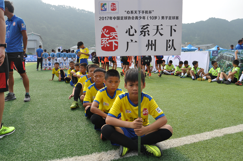 郜林打飞集锦,郜林脚后跟挑球过人