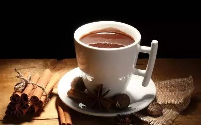 骨折卧床老人护理常识,胸椎骨折护理与康复