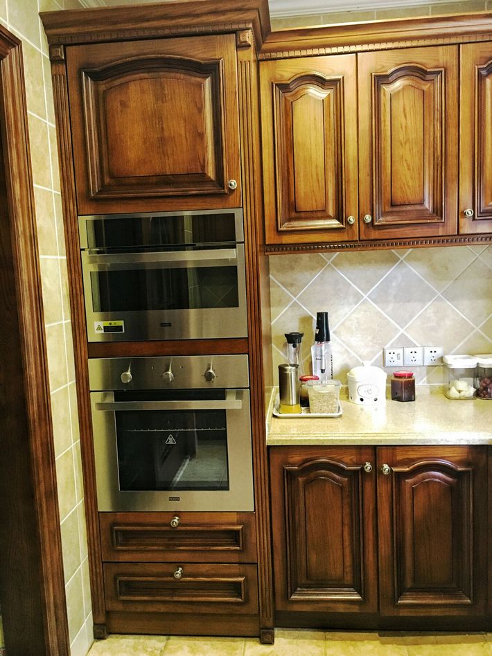 旋转楼梯别墅中空客厅新中式,旋转阳台沙发轻奢