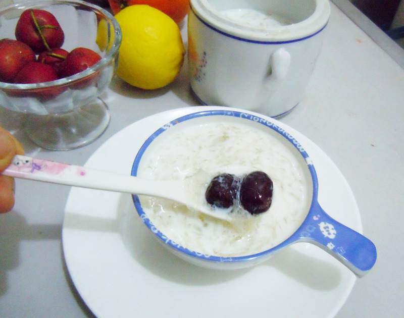 牛奶燕窝木瓜怎么炖,燕窝可以用牛奶炖吗