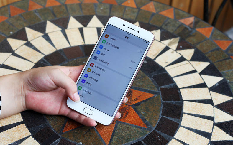 A77综合评测：美貌与性能完美结合的均衡之作