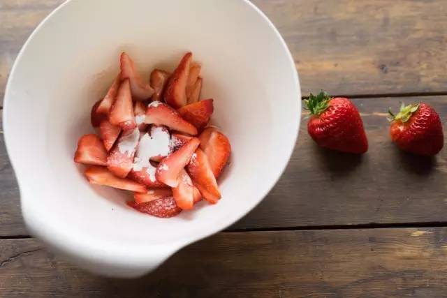 裸蛋糕diy草莓款,diy裸蛋糕