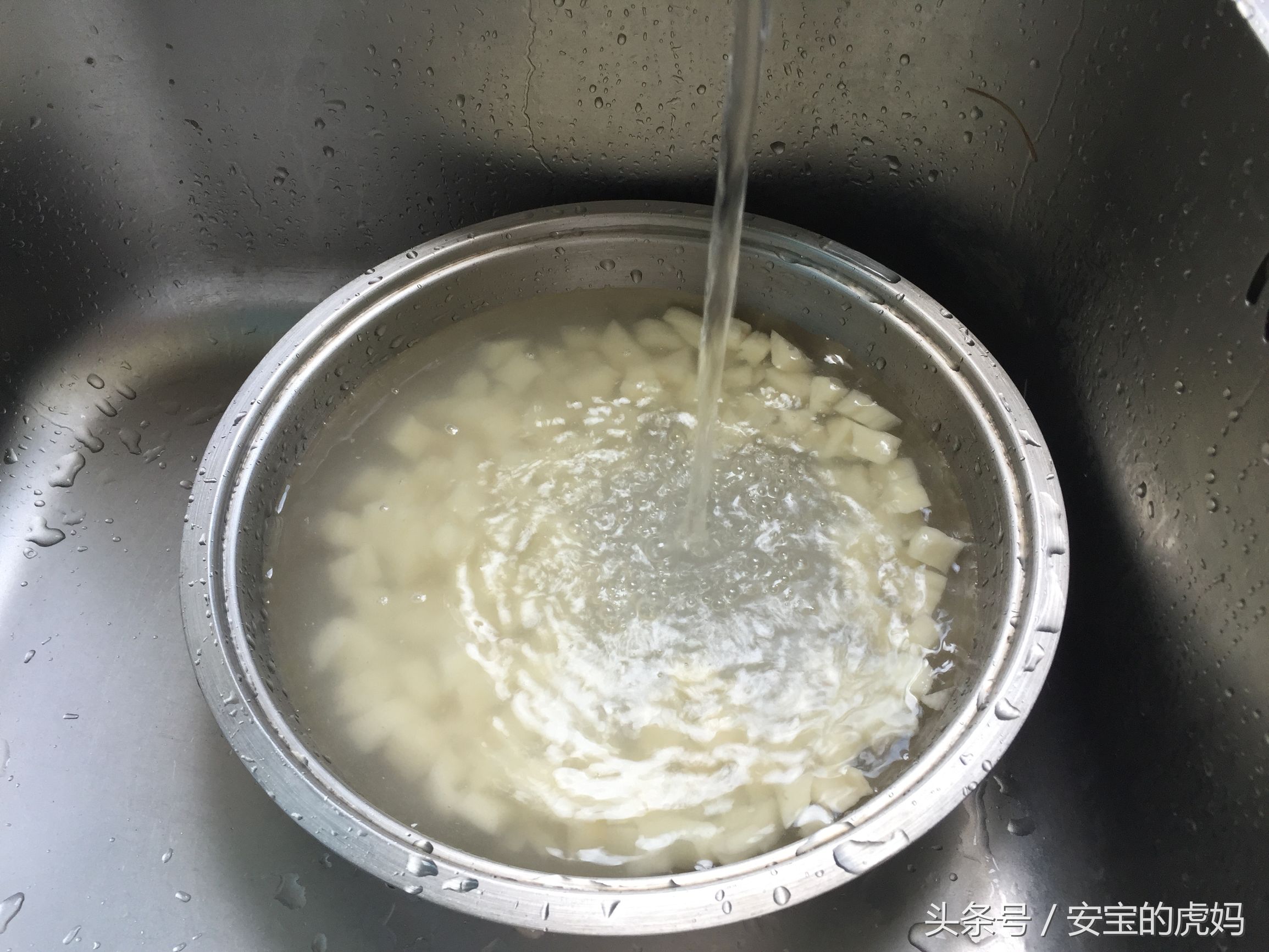 麻辣鸭脖怎样才能又麻又辣,手撕干鸭脖太辣了怎么能降低辣度