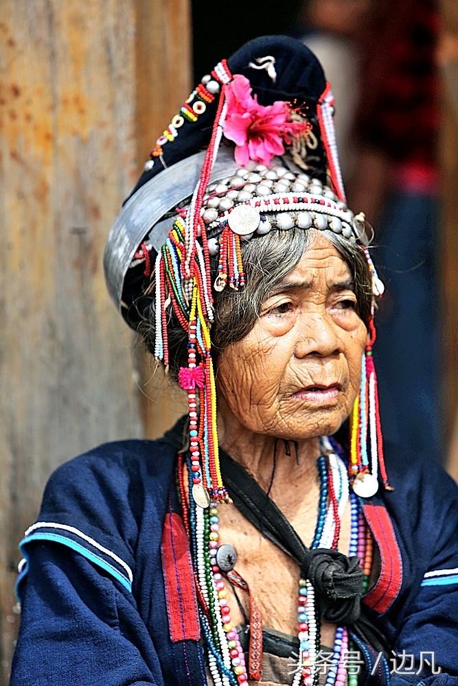 终年生活在高山密林之中的一个神秘的部族，孟连阿卡人！