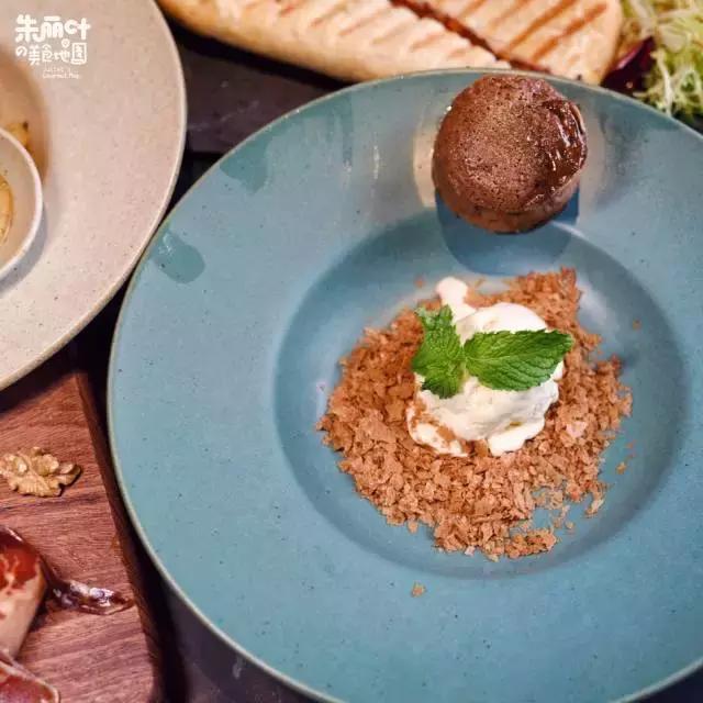 在长春花38元去米其林标准的餐厅吃饭是什么感觉？