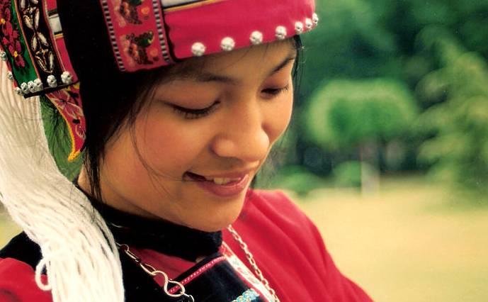 童话作家顾城活到多少岁,童话诗人顾城怎么死的