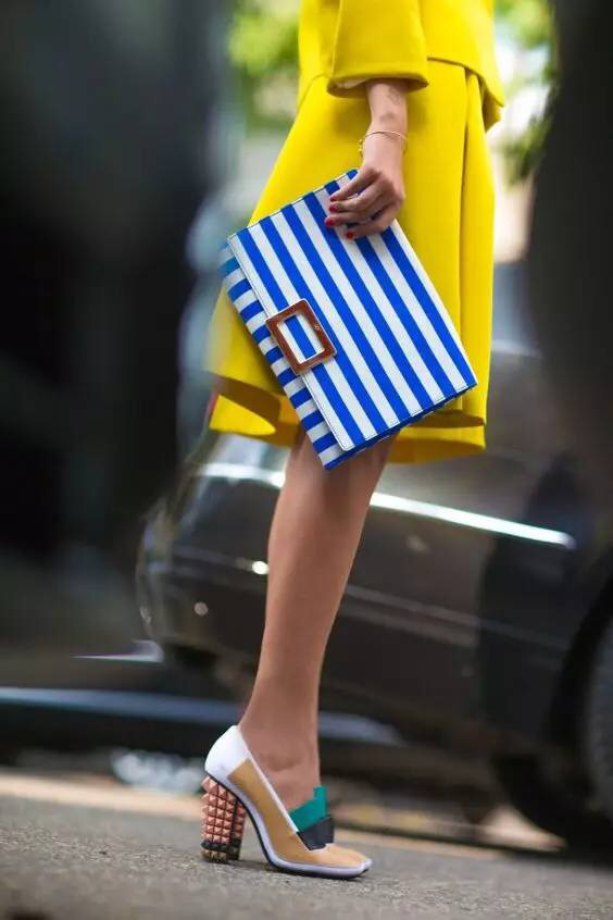 脚胖脚宽穿什么鞋好看,脚肥脚大腿粗穿什么鞋显脚小