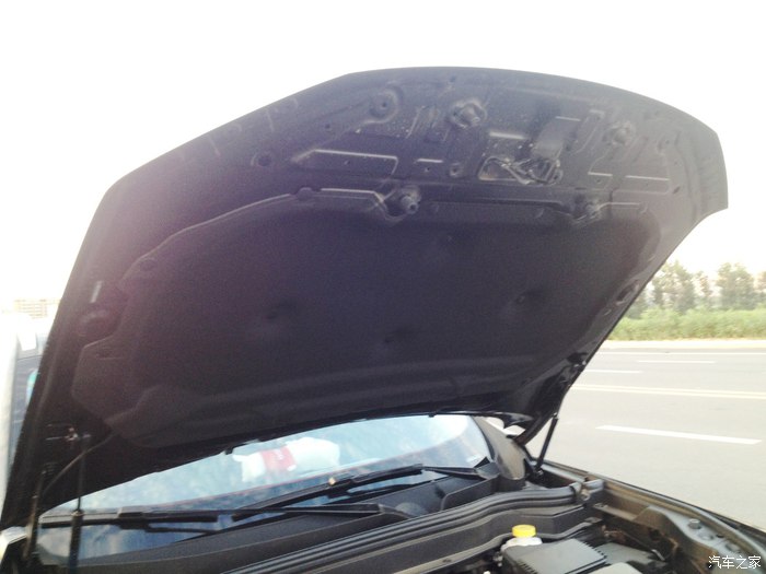 哈弗h6后备箱怎么从内部打开图解,2015款哈弗h6引擎盖怎么打开