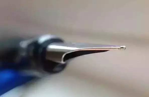 雀巢广告韩寒的钢笔,韩寒雀巢广告lamy